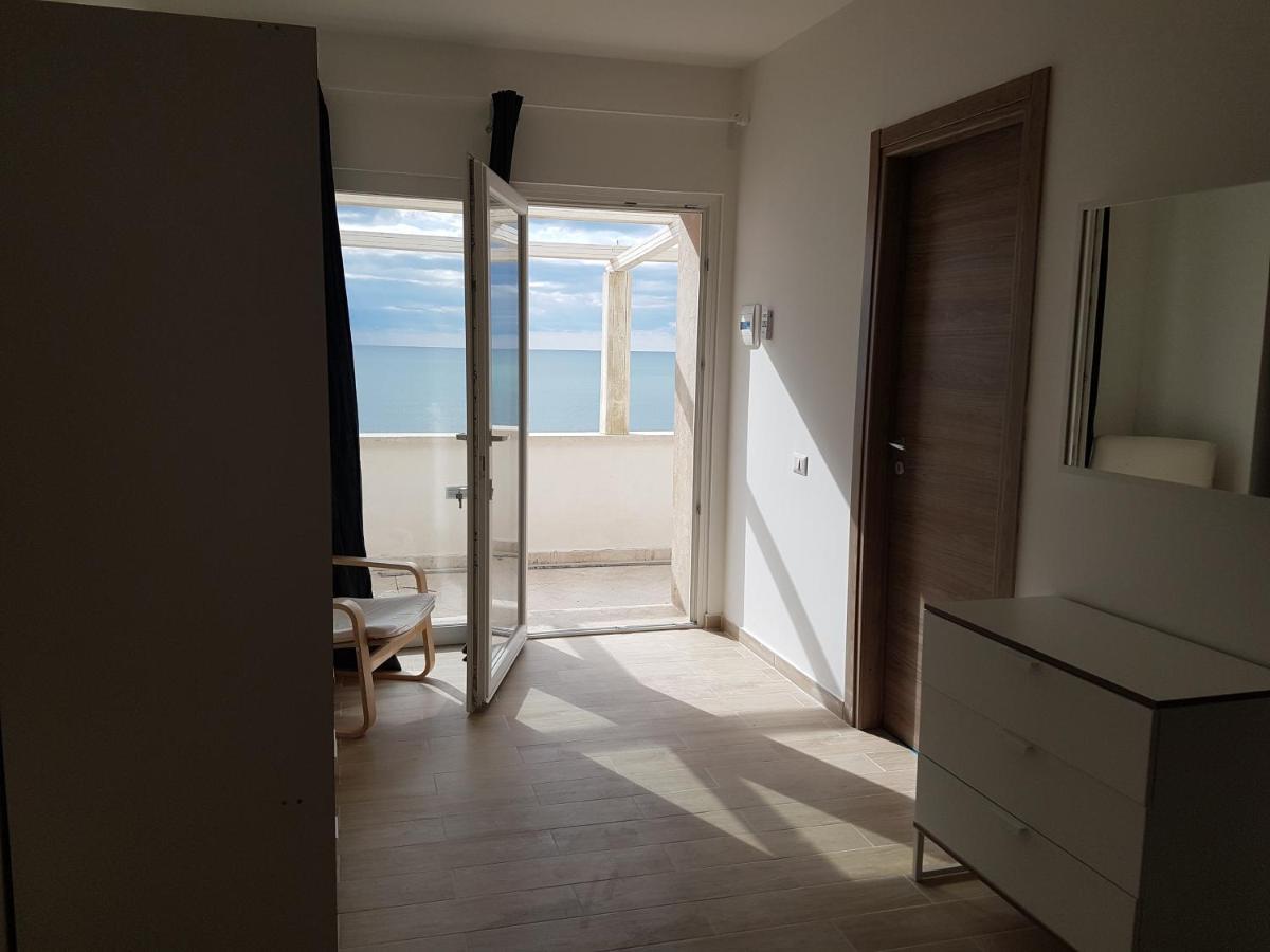 Il Paradiso Sul Mare Anzio Zimmer foto